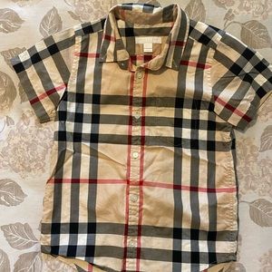 Burberry boys size 6Y classic check short sleeve button up shirt.